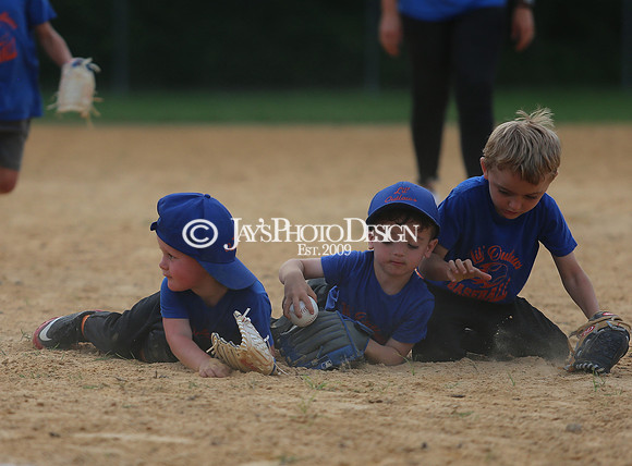 Lil Outlaws vs. The River Rats 5-23-23_JWM_0217_JWM_0074
