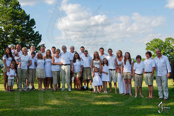 Hughes Family 7-27-13 (© Justin Manning) JWM0123