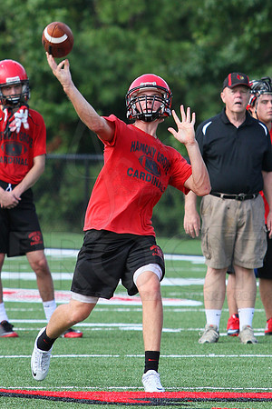 Harmony Grove football practice 2 adays 8-6-13 (© Justin Manning) JWM0035