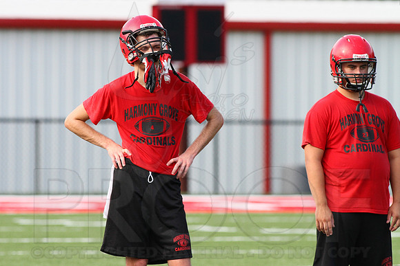 Harmony Grove football practice 2 adays 8-6-13 (© Justin Manning) JWM0015