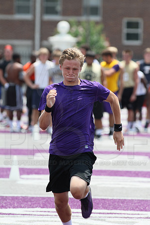 Clint Conque Football Camp 7-20-13 (© Justin Manning) JWM0015