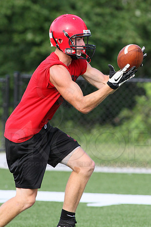 Harmony Grove football practice 2 adays 8-6-13 (© Justin Manning) JWM0020