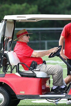 Harmony Grove football practice 2 adays 8-6-13 (© Justin Manning) JWM0008
