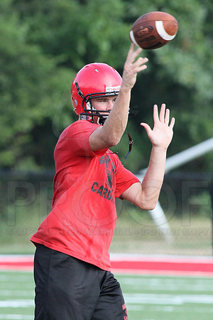 Harmony Grove football practice 2 adays 8-6-13 (© Justin Manning) JWM0006