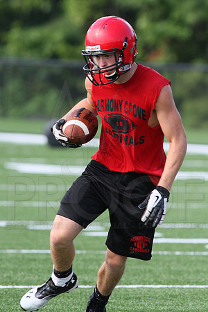 Harmony Grove football practice 2 adays 8-6-13 (© Justin Manning) JWM0024