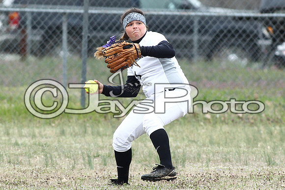 Bauxite vs. Brookland softball 3-28-2015 (©Justin Manning) JWM_0093