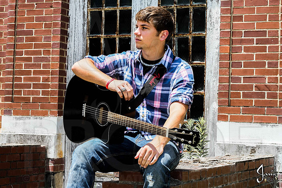 Tyler Moreland senior pictures 7-14-13 (© Justin Manning) JWM0020