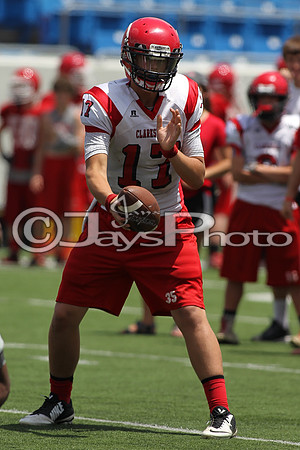 Football Team Camp (War Memorial Stadium) 6-16-2015 (©Justin Manning) JWM_0033
