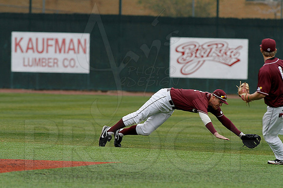 ASU @ UALR baseball 3-17-13 (© Justin Manning) JWM0466