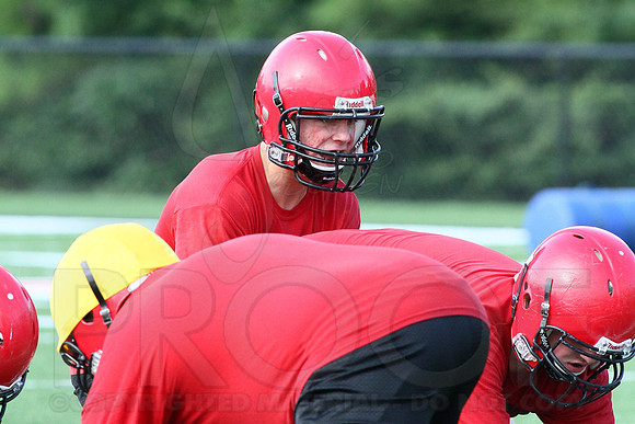 Harmony Grove football practice 2 adays 8-6-13 (© Justin Manning) JWM0009