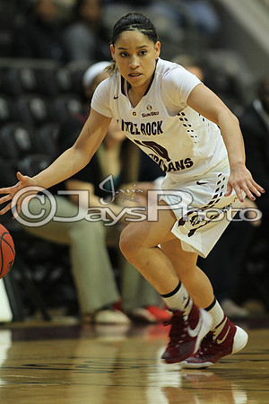 Louisiana Lafayette @ Arkansas-Little Rock Women's Basketball 1-7-2016 (©Justin Manning) JWM_0188