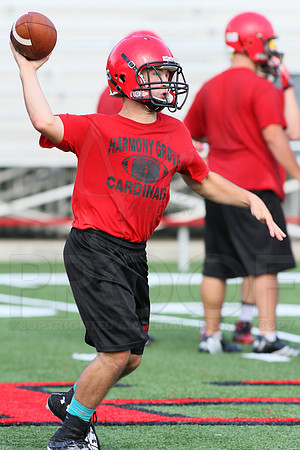 Harmony Grove football practice 2 adays 8-6-13 (© Justin Manning) JWM0045