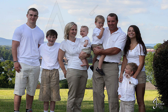 Hughes Family 7-27-13 (© Justin Manning) JWM0025