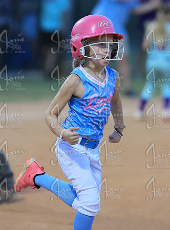 Lady Legends vs. AR Legends 8U 9-21-26_JWM_0116