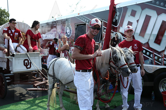 ULM @ OU 8-31-13 (© Justin Manning) JWM0030