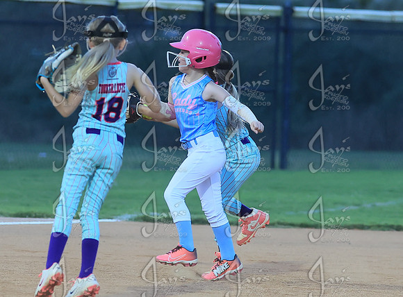 Lady Legends vs. AR Legends 8U 9-21-26_JWM_0081