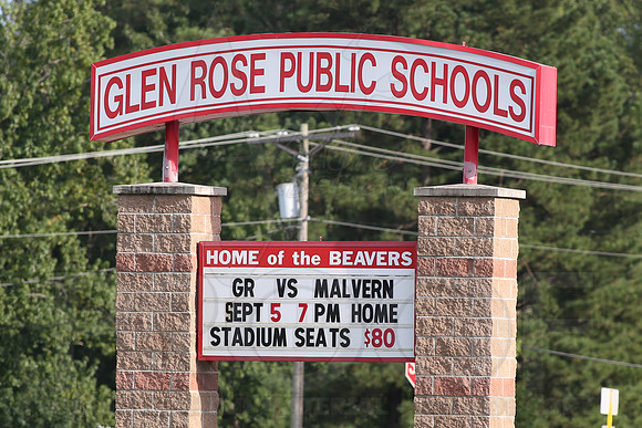 Glen Rose Football Practice 9-2-2014 (©Justin Manning) JWM_258
