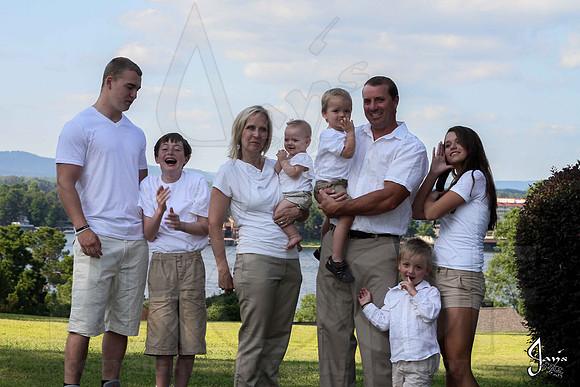 Hughes Family 7-27-13 (© Justin Manning) JWM0029