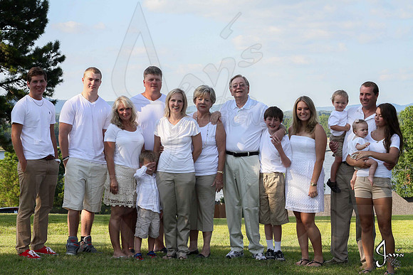 Hughes Family 7-27-13 (© Justin Manning) JWM0054