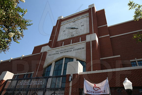 ULM @ OU 8-31-13 (© Justin Manning) JWM0016