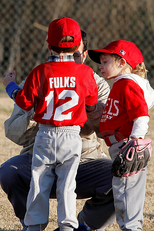 T-ball Angel's & Rangers 3-26-13 (© Justin Manning) JWM0082