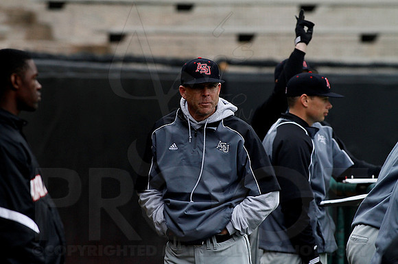 ASU @ UALR baseball 3-17-13 (© Justin Manning) JWM0393