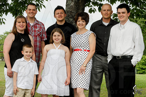 Woods Family-Senior photos 5-23-13 (© Justin Manning) JWM0014