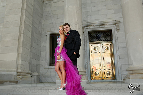 Prom pictures (Maria Vest) 4-11-2014 (© Justin Manning) JWM_0088