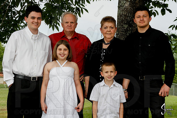 Woods Family-Senior photos 5-23-13 (© Justin Manning) JWM0009