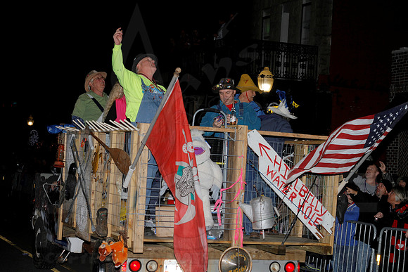 GoDaddy Bowl Mardi Gras Parade (©Justin Manning) JWM_0137