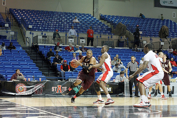 WKU vs. UL-Monroe Men's JWM0226 (©Justin Manning)