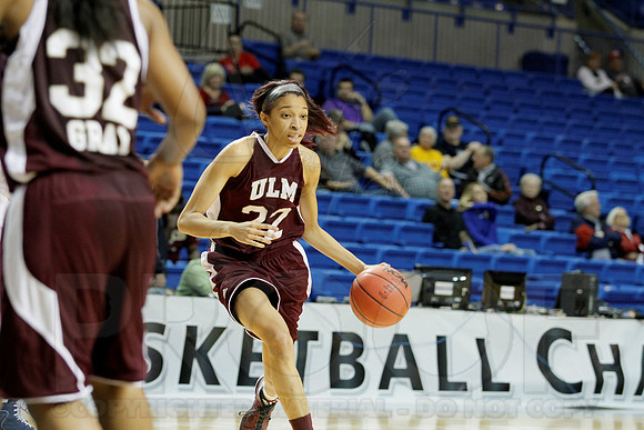 Florida Atlantic vs. UL-Monroe Women's JWM0240 (©Justin Manning)