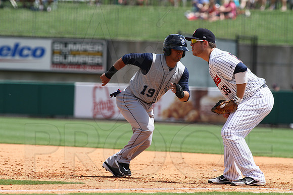 Corpus Christi Hooks @ Arkansas Travelers 6-2-13 (© Justin Manning) JWM0200