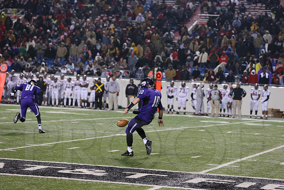 El Dorado vs. Pine Bluff 12-14-13 (©Justin Manning) (©Justin Manning) JWM_0713