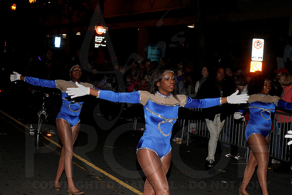 GoDaddy Bowl Mardi Gras Parade (©Justin Manning) JWM_0116