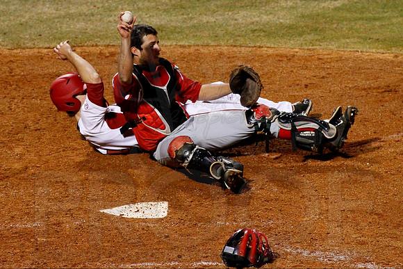 Miss Valley State @ Arkansas Baseball 3-27-13 (© Justin Manning) JWM0465