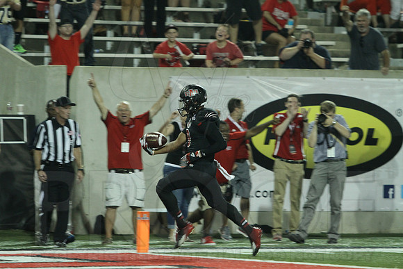 Troy @ ASU 9-12-13 (© Justin Manning) JWM0579