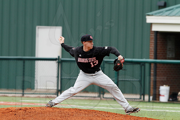 ASU @ UALR baseball 3-17-13 (© Justin Manning) JWM0341