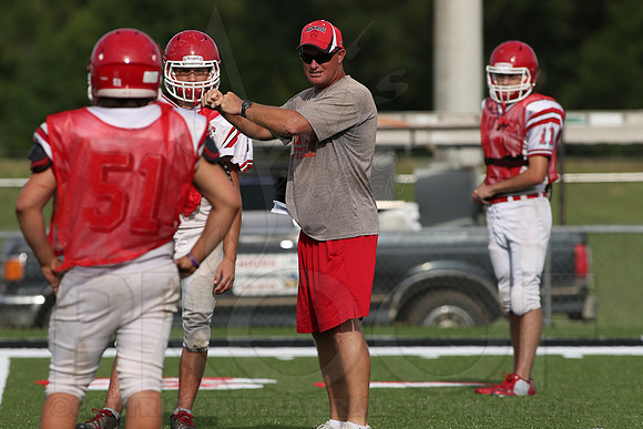 Glen Rose Football Practice 9-2-2014 (©Justin Manning) JWM_220