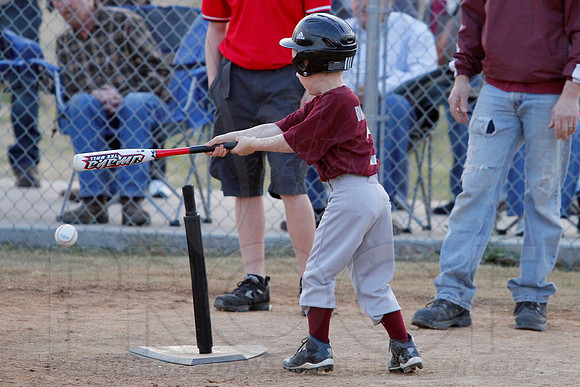 T-ball Angels vs Panthers 3-28-13 (© Justin Manning) JWM0024