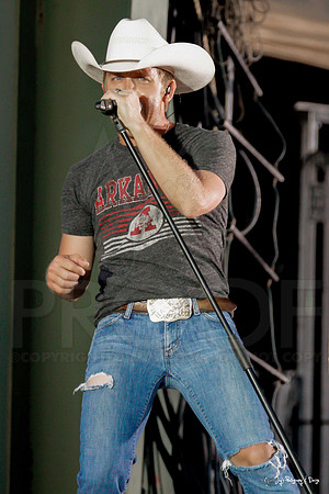Justin Moore Concert 8-4-12(Justin Manning)093