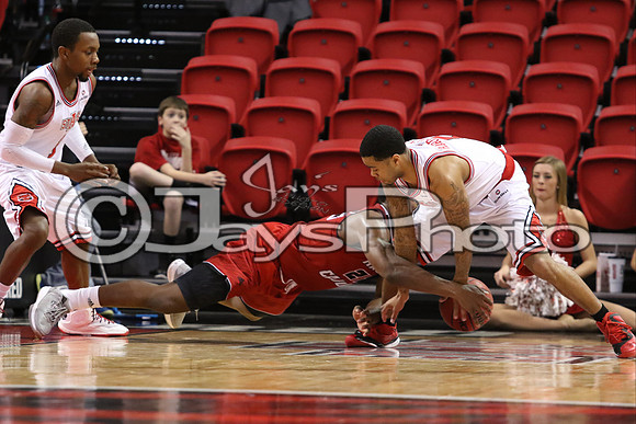 LA-Lafayette @ Arkansas State Men's 3-7-2015 (©Justin Manning) JWM_0575