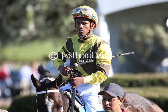 z220402_ArkansasDerbyday_Manning_JWM_1450
