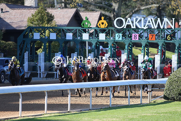 z220402_ArkansasDerbyday_Manning_JWM_1504