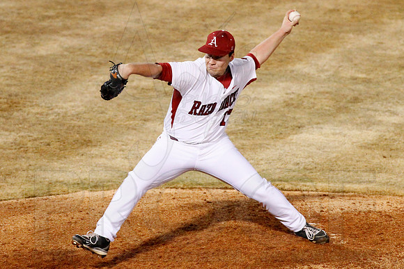 Miss Valley State @ Arkansas Baseball 3-27-13 (© Justin Manning) JWM0431