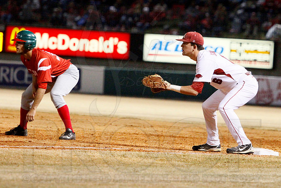 Miss Valley State @ Arkansas Baseball 3-27-13 (© Justin Manning) JWM0306