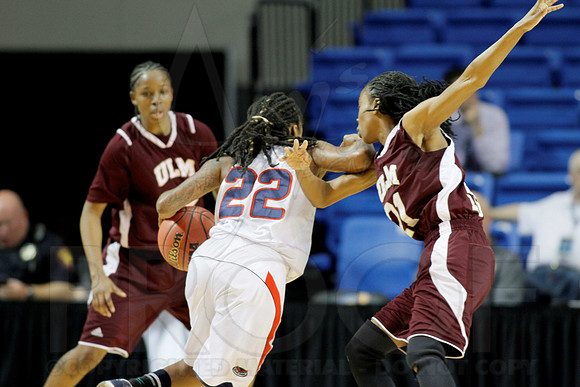 Florida Atlantic vs. UL-Monroe Women's JWM0159 (©Justin Manning)