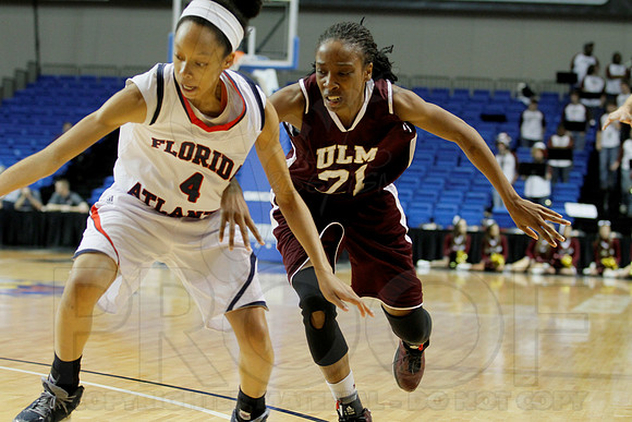 Florida Atlantic vs. UL-Monroe Women's JWM0207 (©Justin Manning)