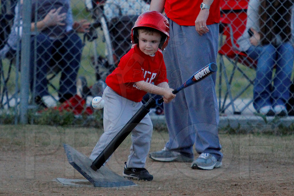 T-ball Angels vs Panthers 3-28-13 (© Justin Manning) JWM0068