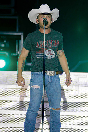 Justin Moore Concert 8-4-12(Justin Manning)095
